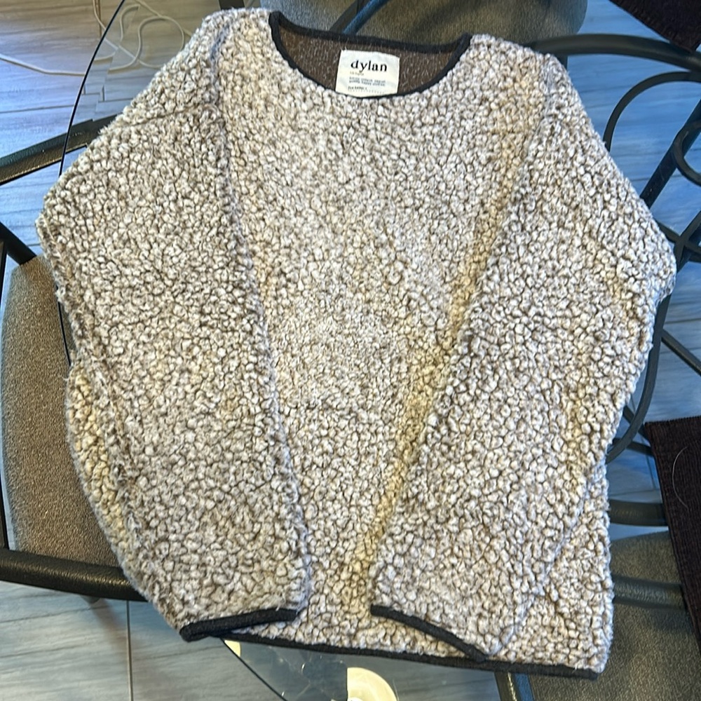 Dylan sherpa feel top